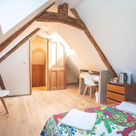 D Hotes Libellule, Coeur Du Perche Bed & Breakfast 3*