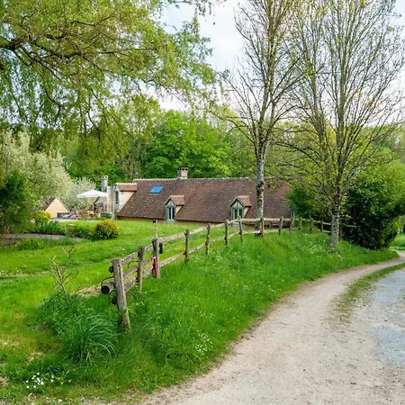 Alojamento de Acomodação e Pequeno-almoço D Hôtes Privée Du Moulin De Boiscorde 3*